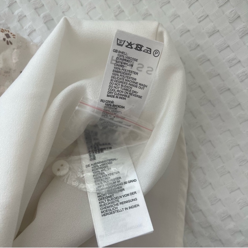 REISS Valerie Ruffle Sleeve Dress in Cream - Picture 5 of 6